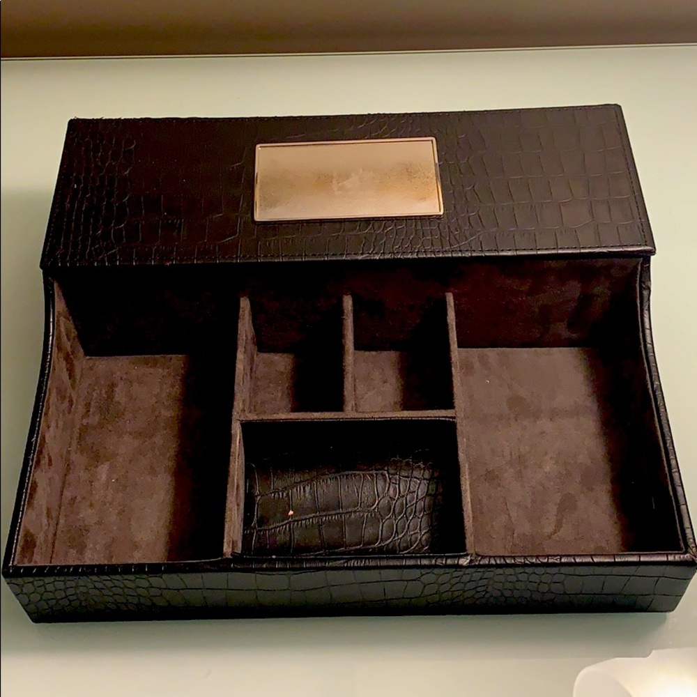 Valet Tray Organizer
